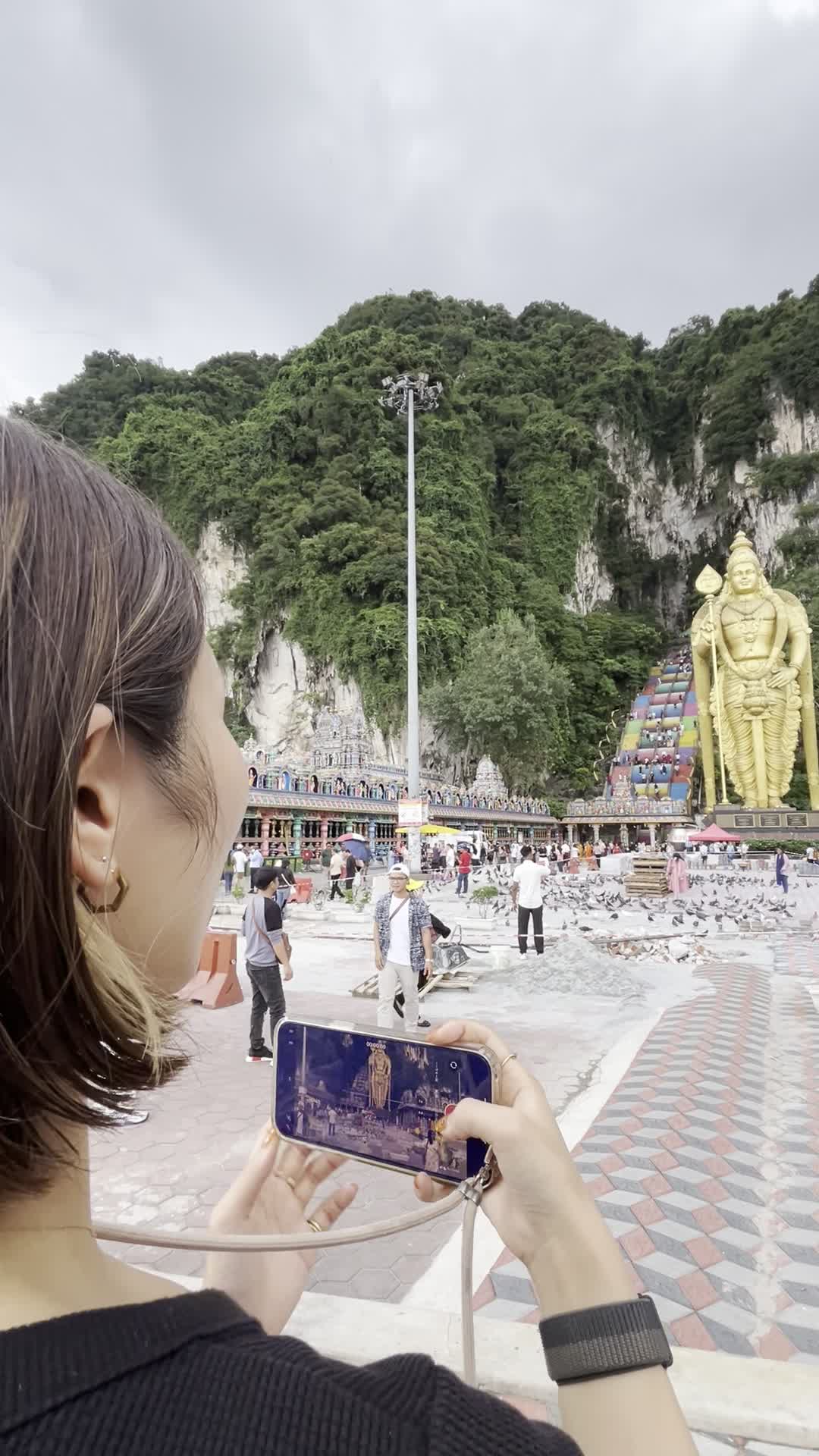 いい写真が撮れて嬉しそうな様子