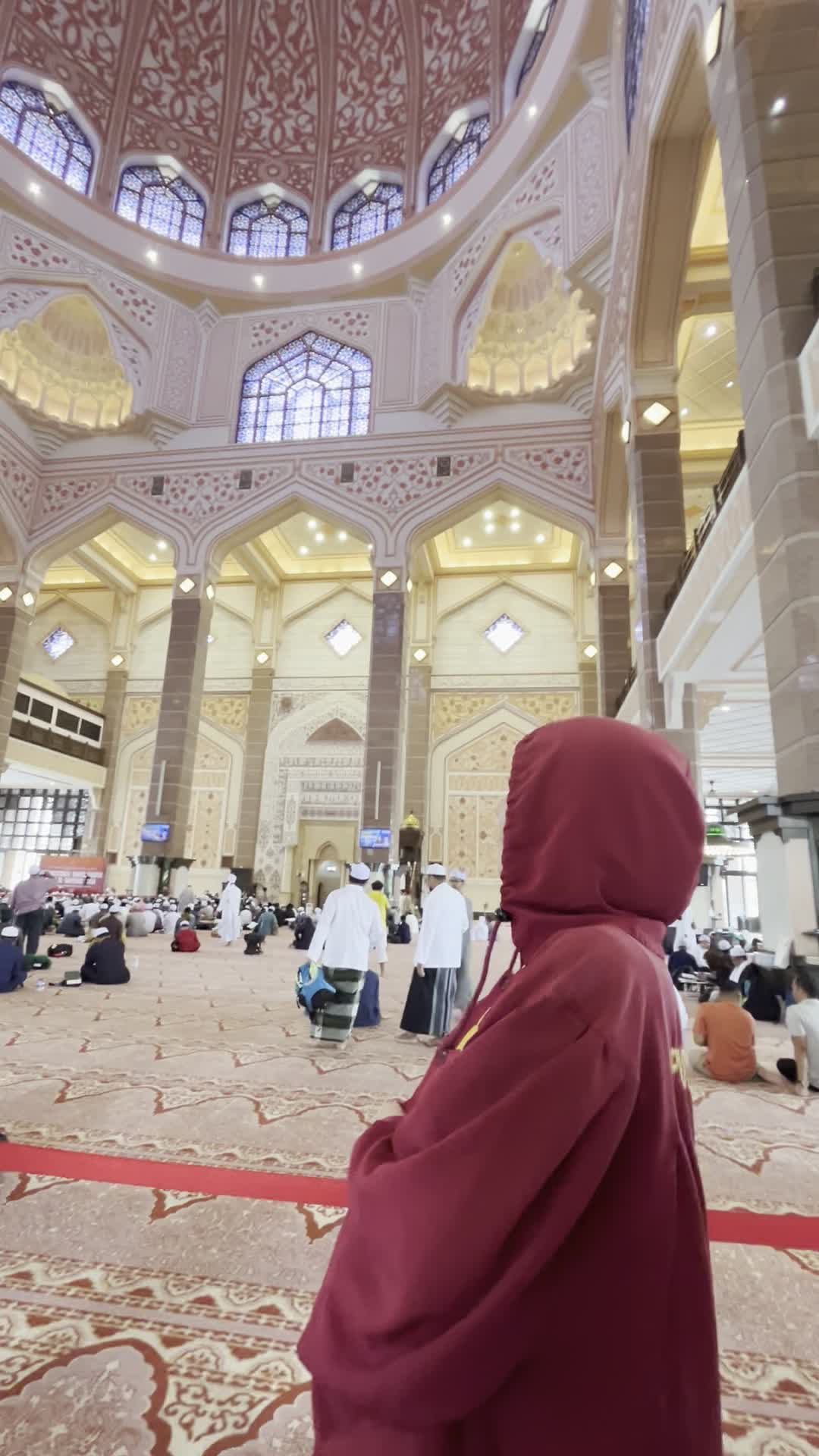 キレイすぎて感動する様子