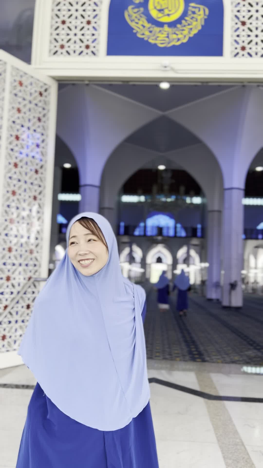 こちらへどうぞ