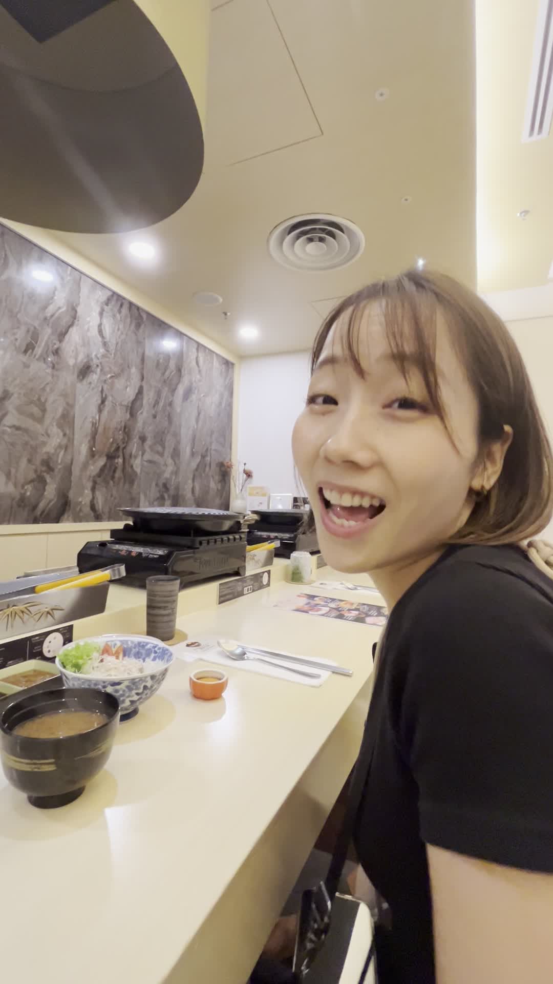 ご飯を紹介する様子2