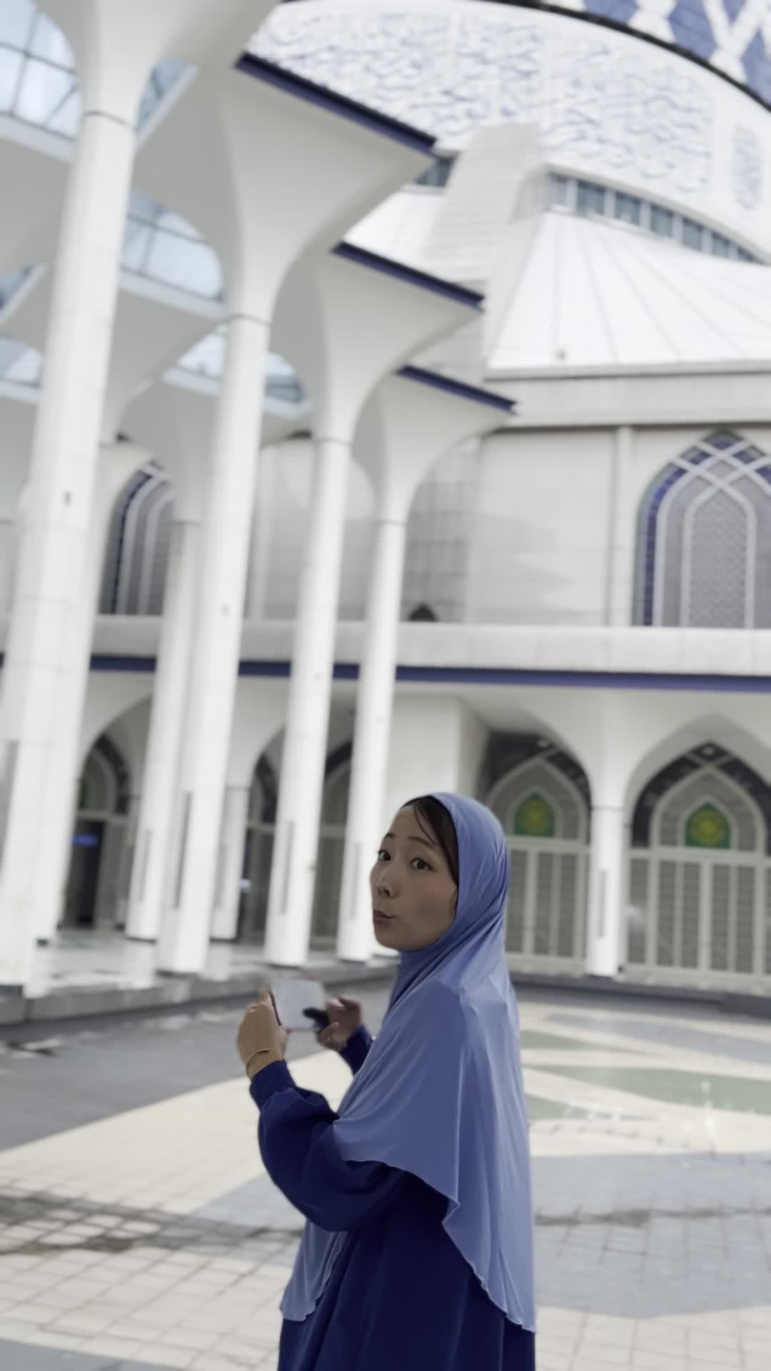 なに撮ってんのよ～