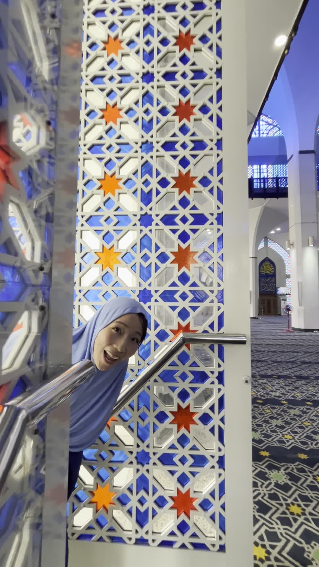 ひょっこりはん