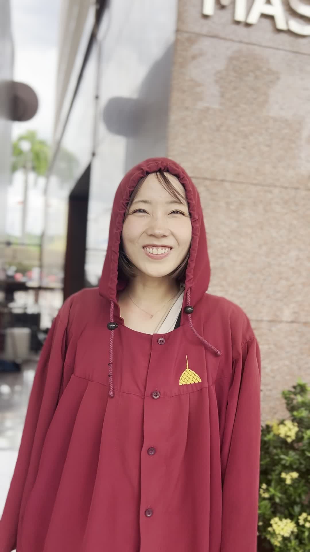 着れて嬉しそうな様子