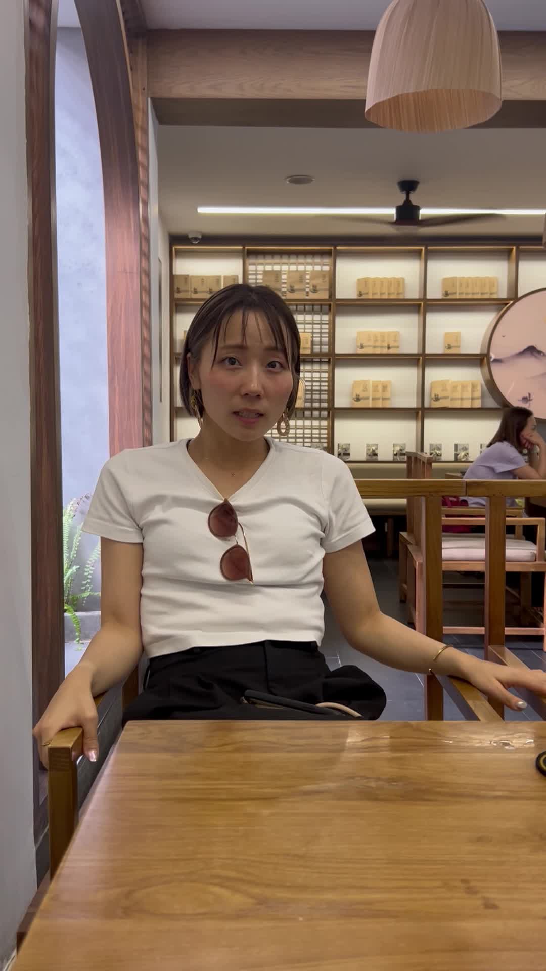 おちょぼ口をパクパク