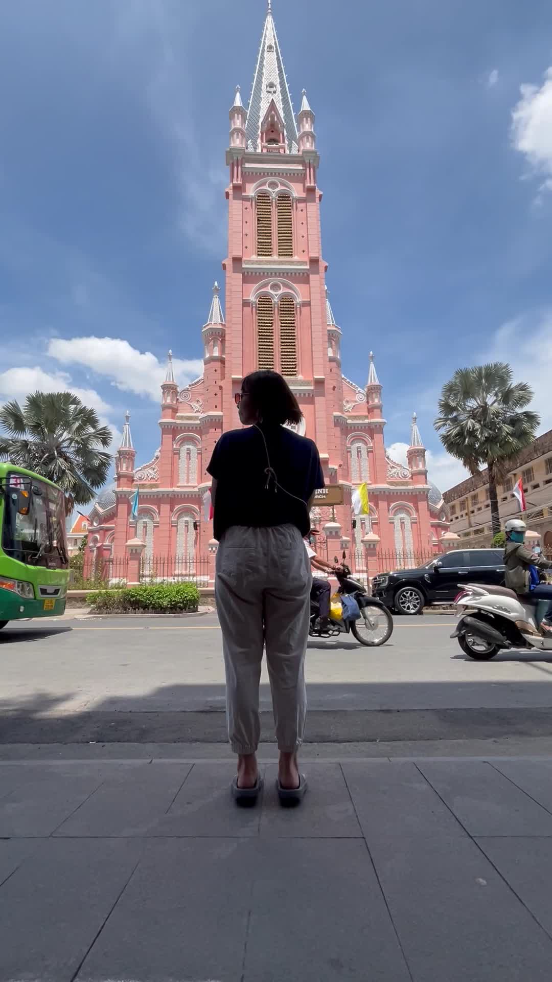 バイクにぶつかるところだった！