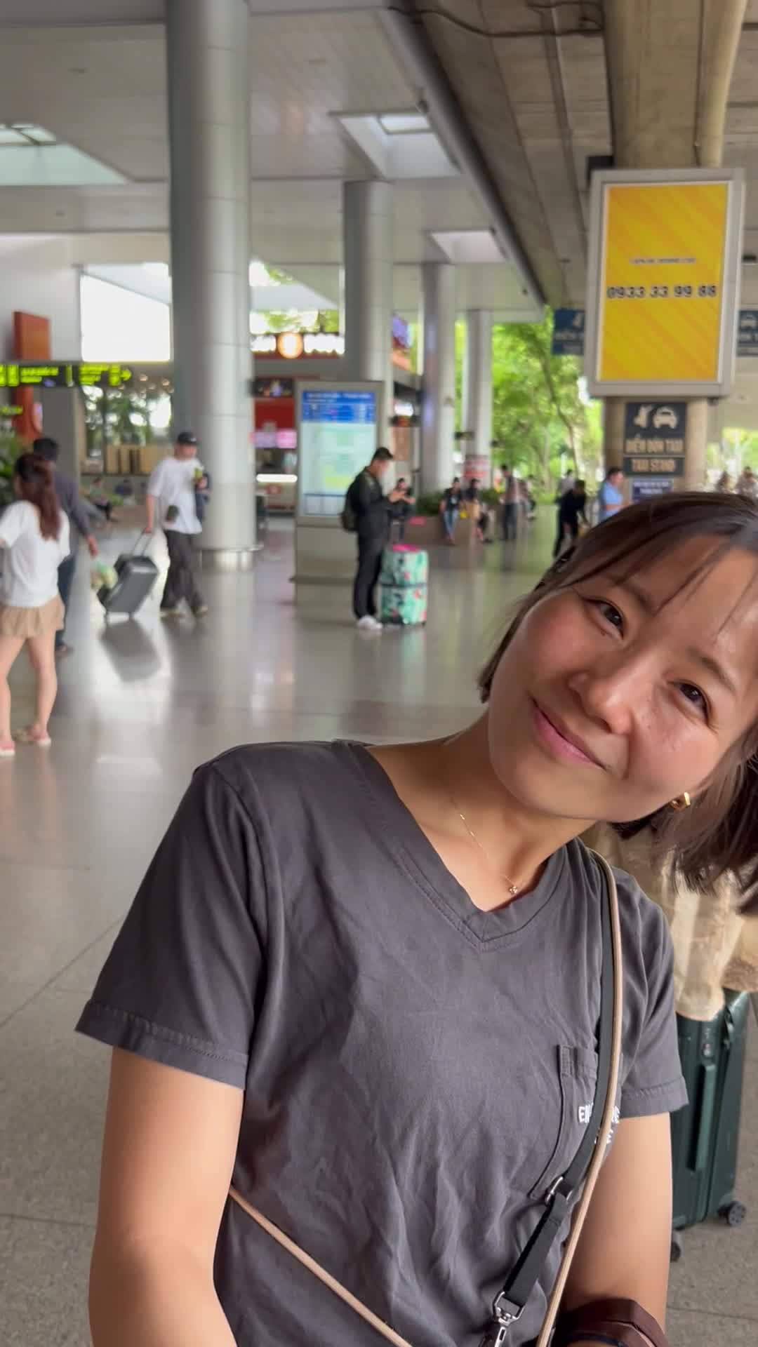 飛行機から降りてハッピー