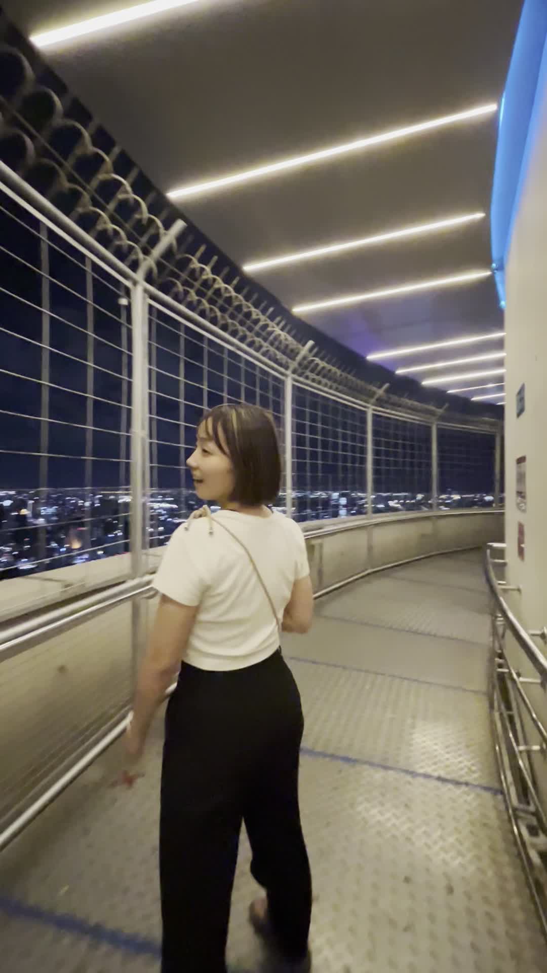 歩いて夜景探索