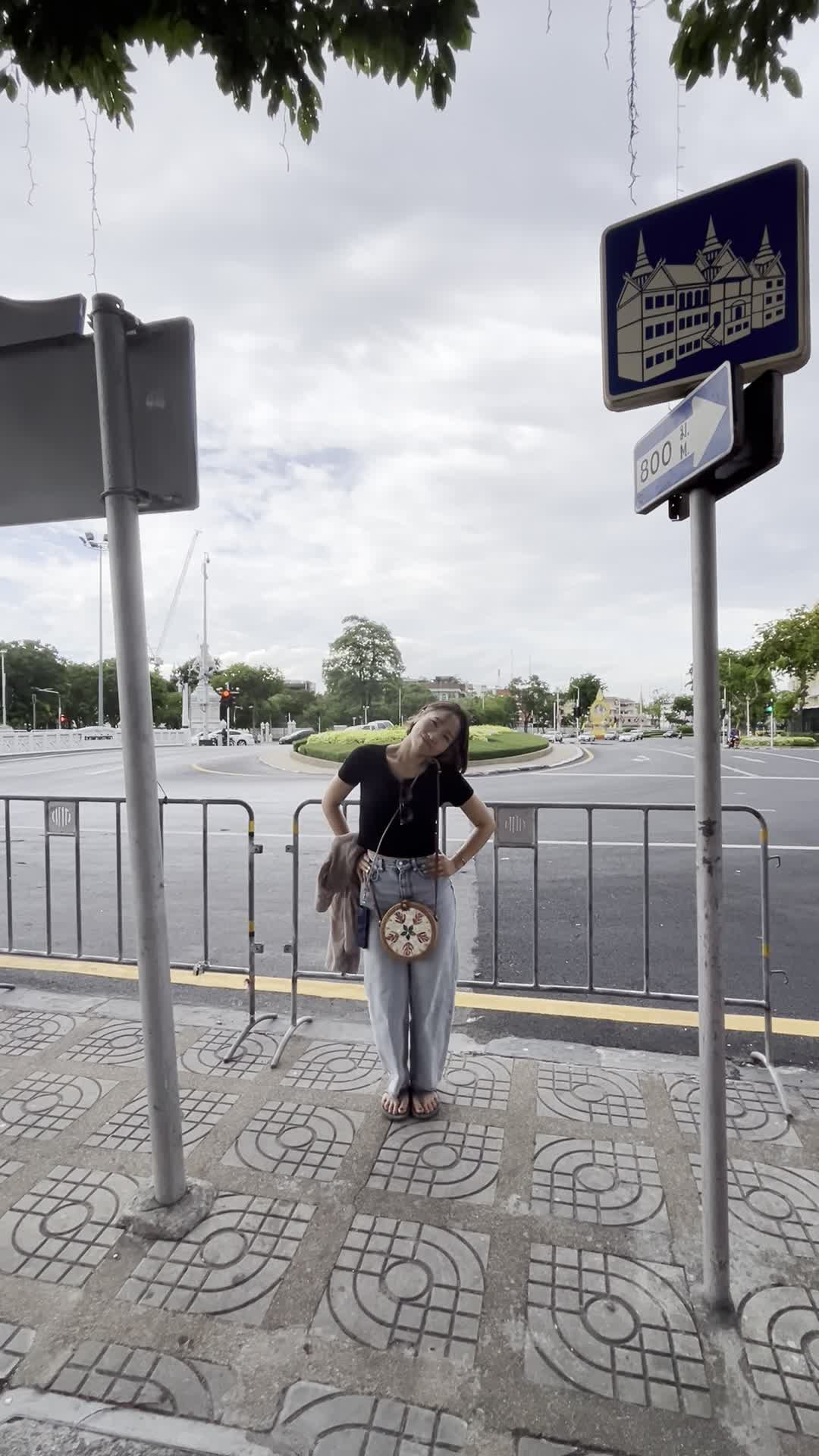 左右にフリフリ