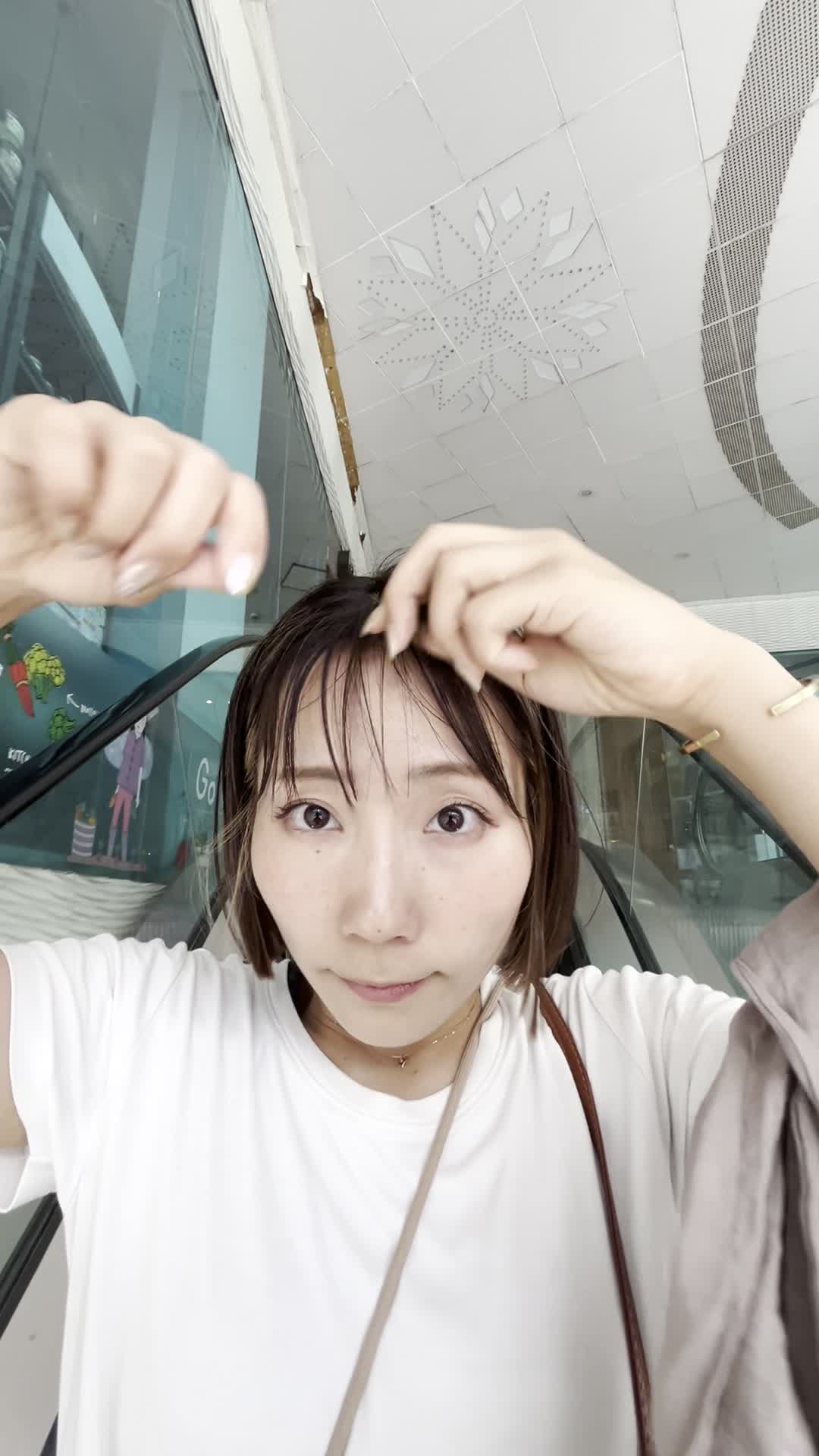 カメラの画面で前髪チェック